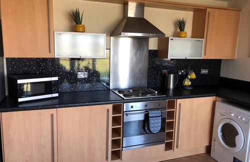 Llanelli Apartment | Beach Retreat - Dockside
