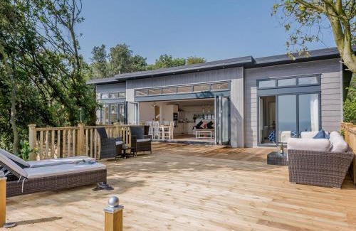 Corton House | Beach Retreat