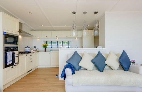 Corton House | Beach Retreat