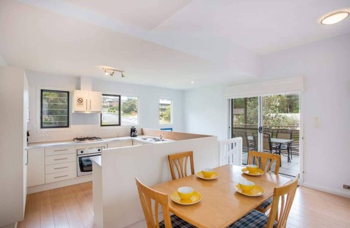 Mollymook House | Beach Retreat Summary