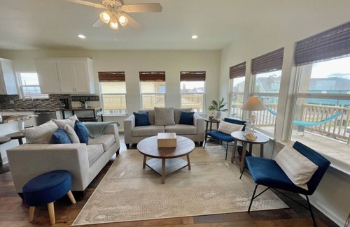 Port Bolivar House | Beach side, 3 Bedroom, 2 bathroom, Sleeps 11, Great price!