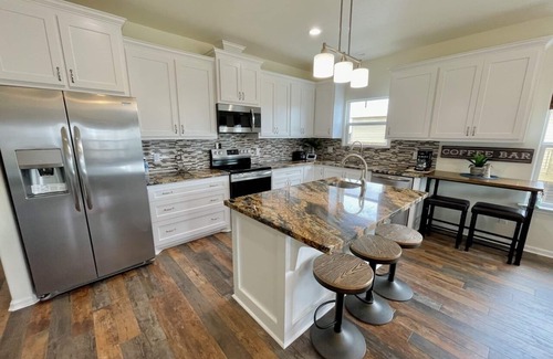 Port Bolivar House | Beach side, 3 Bedroom, 2 bathroom, Sleeps 11, Great price!