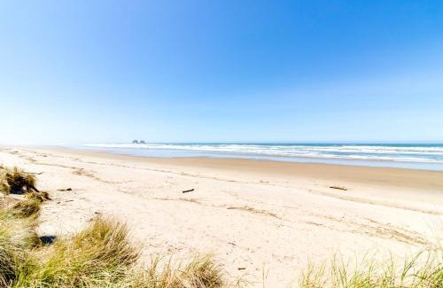 Rockaway Beach House | Beach Song