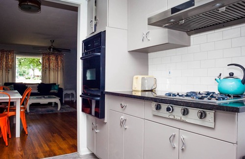 Yorkville Condo | Beach-themed/No Stairs/Sleeps up to 12/W&D/FastWiFi/Near RagingWaves/Yorkville