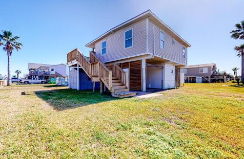 Galveston House | Beach to Bay Getaway