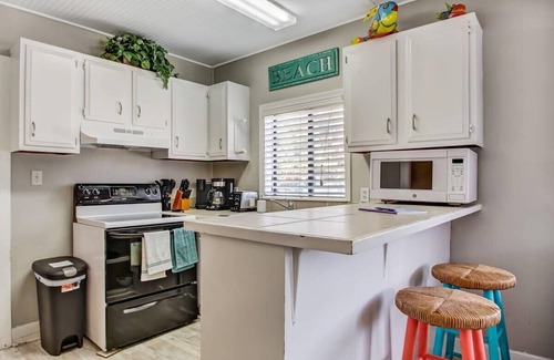 Tybee Island House | Beach Vacation! Walkable to Dining&Shopping-Unit A