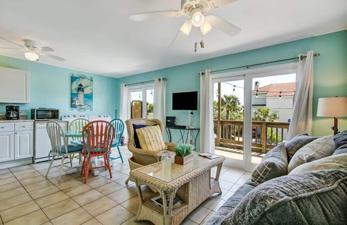 Tybee Island House | Beach Vacation! Walkable to Dining&Shopping-Unit B