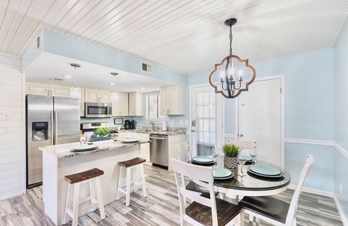 Panama City Beach House | BEACH VACAY- 2 bed 2.5 bath, GOLF CART, 11 POOLS, MINI GOLF- 5 Star Home