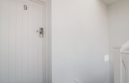 Crantock Apartment | Beach View Apartment 9, CRANTOCK