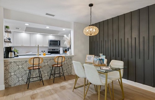 Whitney Beach Condo | Beach View Condo-Quiet & Secluded Private Beach