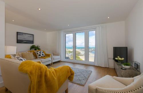 St Ives House | Beach View