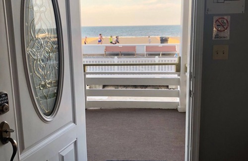 Ocean City House | Beach Villa- Ocean View 4Bd/2Ba - Ocean City MD