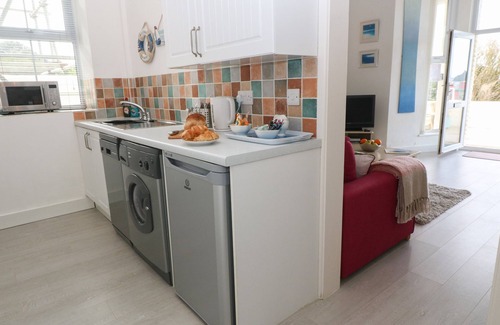 Marazion Apartment | BEACHCOMBER, country holiday cottage in Marazion