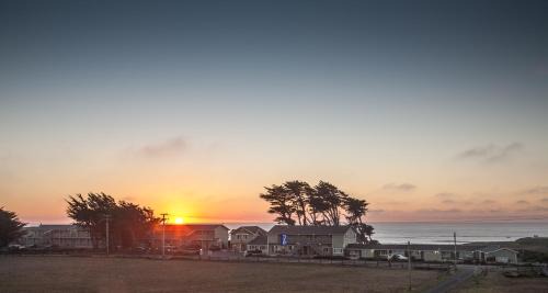 Fort Bragg Hotel | Beachcomber Motel