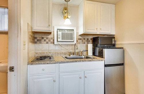 Old Orchard Beach Apartment | 'Beachfront 15' Condo on Old Orchard Beach