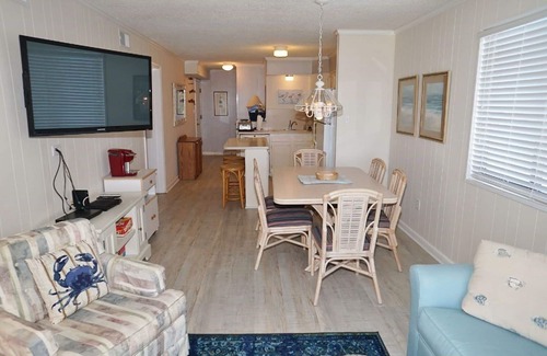 Ocean Isle Beach Condo | Beachfront 3 Bedroom Condo at beautiful Ocean Isle Beach, NC