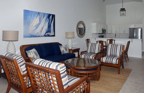 Treasure Cay Resort | Beachfront 4 Bedroom - The Price is Right