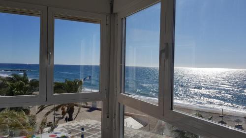 Torrox Costa Apartment | Beachfront 82