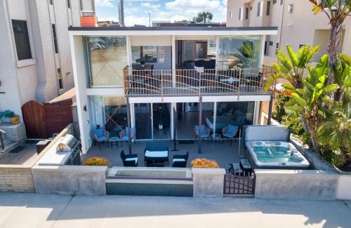 Central Mission Beach Apartment | Beachfront Bliss Cozy 1BR Condo with Shared Perks