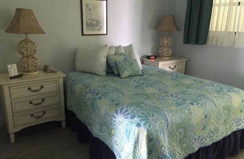 Indialantic Resort | Beachfront Bliss: Room with Direct Beach Access