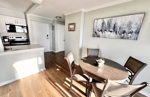 Northeast Virginia Beach Condo | Beachfront Bliss 4th Floor Dolphin Views