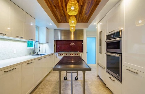 Hollywood House | Beachfront by Boardwalk, Heated Pool/Gameroom