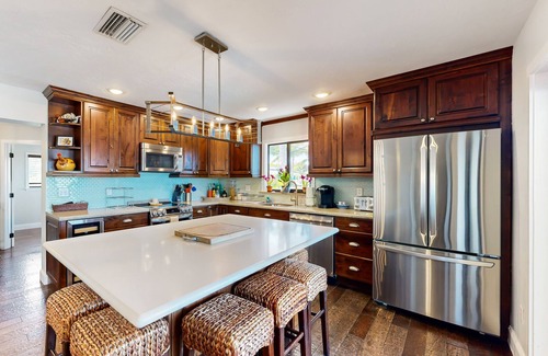 Bowens Addition House | Beachfront charmer with dock, furnished balcony, firepit, & W/D - dog-friendly
