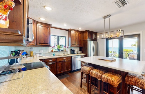 Bowens Addition House | Beachfront charmer with dock, furnished balcony, firepit, & W/D - dog-friendly