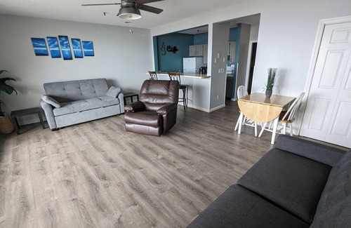 Old Orchard Beach Condo | Beachfront Condo with Great Views