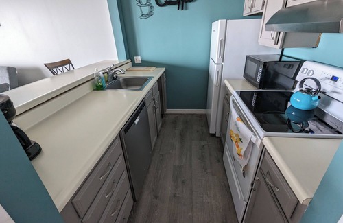 Old Orchard Beach Condo | Beachfront Condo with Great Views