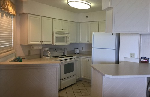Kill Devil Hills Condo | Beachfront Condo - Outer Banks Beach Club, 3Pools, closest to beach, & shops