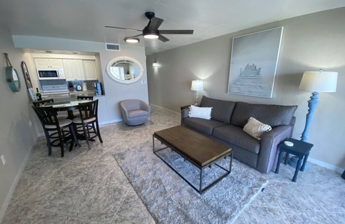 Bonita Springs Condo | Beachfront Condo in Bonita Springs, prime location!