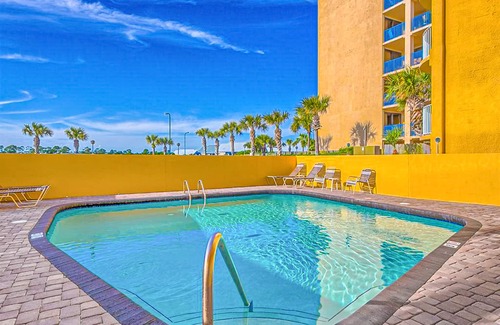 Orange Beach Condo | Beachfront Condo w/Shared Pool, Fitness Center, Private Balcony, Central A/C