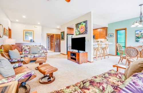 Wailua Condo | Beachfront condo with amazing pool, grill, large lanai, & children's items