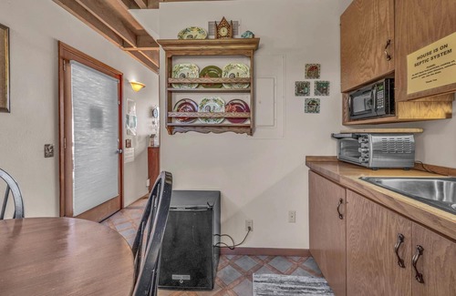 Seal Rock House | Beachfront Cottage with Easy Beach Access in the Heart of Seal Rock