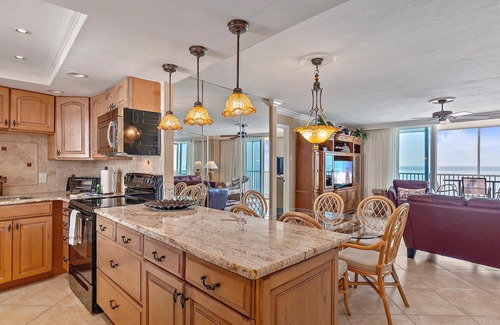 Siesta Key Condo | Beachfront Crystal Sands Condo on Siesta Key