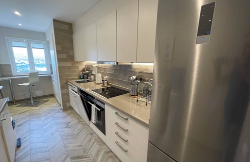 Calpe Apartment | Beachfront Duplex CINEMA,175 sq m,3 bedrooms-up to 10 people,100m. to the beach.