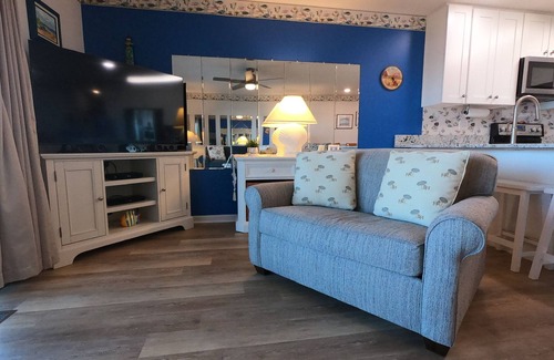 North Carolina Coast Condo | “BEACHFRONT ELM” IS CALLINGn~Oceanfront~Private Beach Access~Pool~