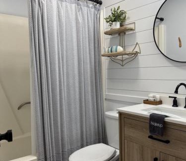 Hilton Head Apartment | Beachfront Escape with Balcony and Pool