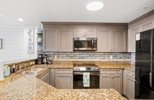 Panama City Beach Resort | Beachfront Family Luxury Getaway Condo