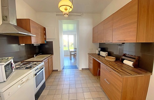 Larmor-Plage House | Beachfront Family Home with Sea View, 9 Guests, Pet-Friendly