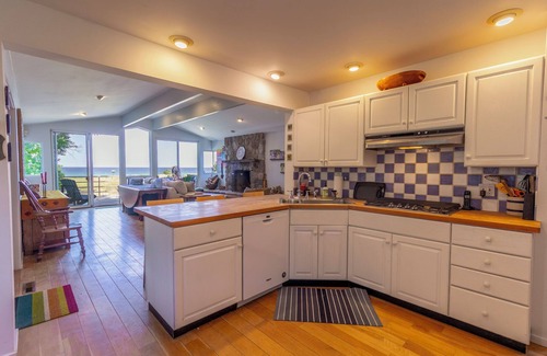 Michigan City House | Beachfront Family Friendly Lake Michigan Retreat