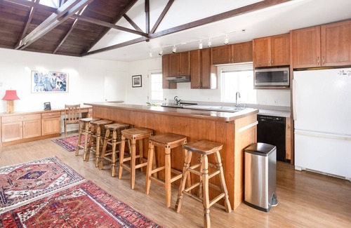 Stinson Beach House | Beachfront Family Home Getaway