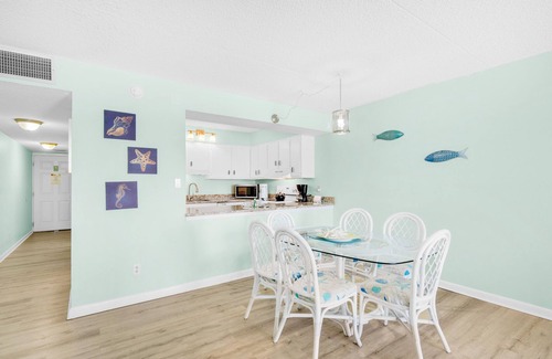 Fort Walton Beach Condo | ☀BeachFRONT ~ Gulf VIEWS ~ Beachside Pool + Sundeck ~ 1BR Island Echos 4D🌅