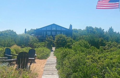 Napeague House | Beachfront home in Amagansett