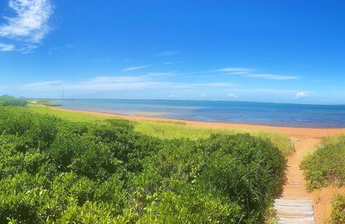 Napeague House | Beachfront home in Amagansett