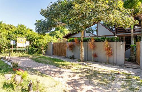 Rio Tavares House | Beachfront House - 150m from the Beach