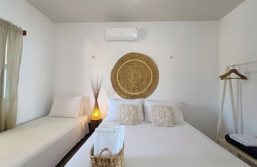 Guriu Village House | Beachfront house for families and kitesurfing