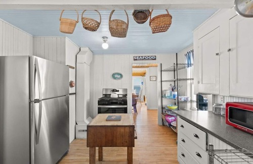 Silver Beach House | Beachfront in New Silver Beach