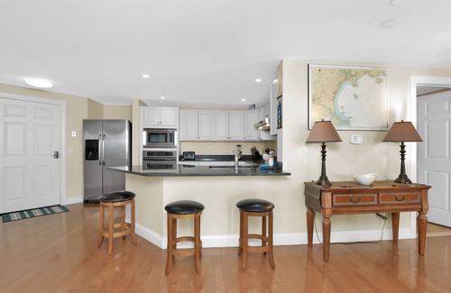 Old Orchard Beach Condo | Beachfront Luxury Grand Victorian Condo (Primetime View directly down the pier)